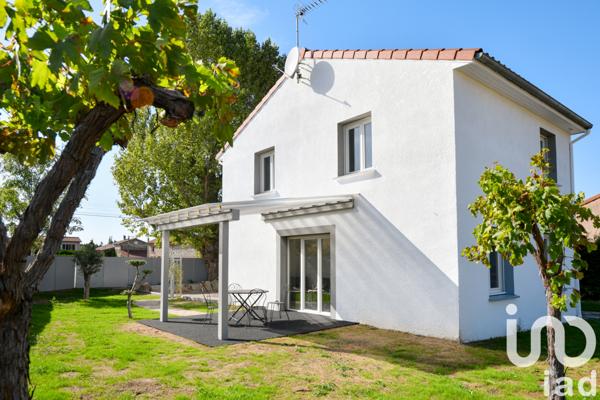 Maison à vendre 5 pièces 97 m² Saint-Maurice-en-Gourgois