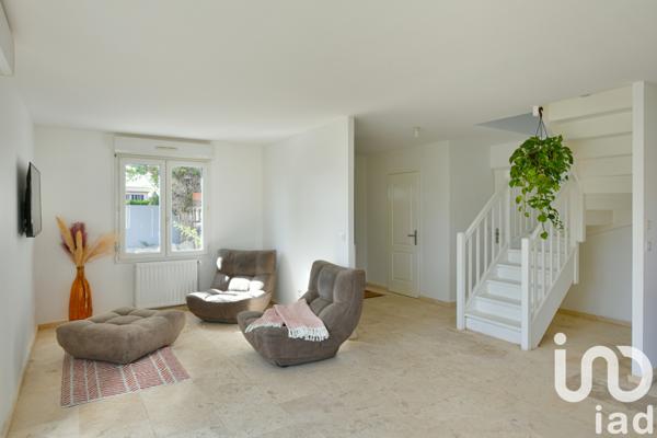 Maison à vendre 5 pièces 97 m² Saint-Maurice-en-Gourgois