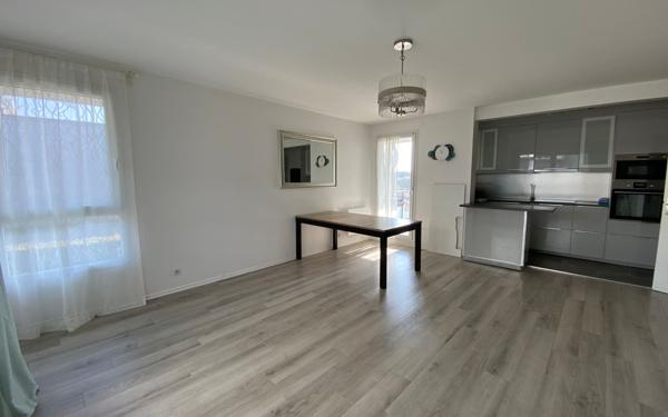 Appartement à vendre    4 pièces • 71 m2 Cergy