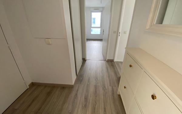 Appartement à vendre    4 pièces • 71 m2 Cergy