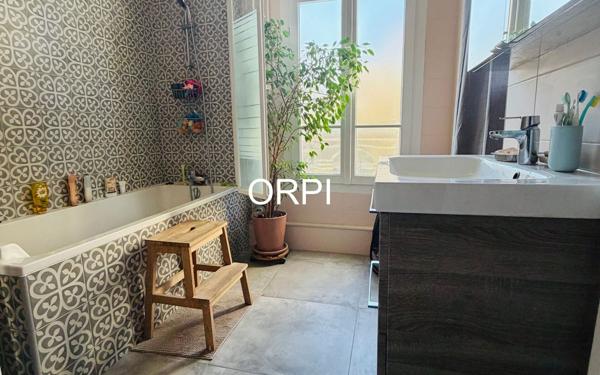 Appartement à vendre    5 pièces • 81,75 m2 Vitry-sur-Seine