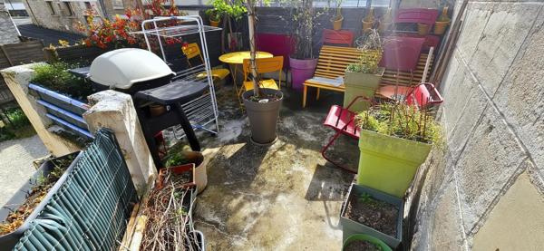 Immeuble - 2 Apt - 1 Local