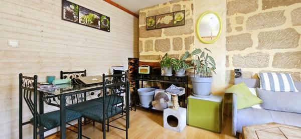 Immeuble - 2 Apt - 1 Local