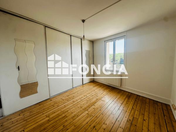Location Appartement 2 pièces 37.94 m² - 4 PLACE FOUILLERE Conflans Ste Honorine 78700