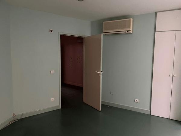 Location Local commercial 6 pièces 104 m² - 112 BOULEVARD CARNOT Agen 47000