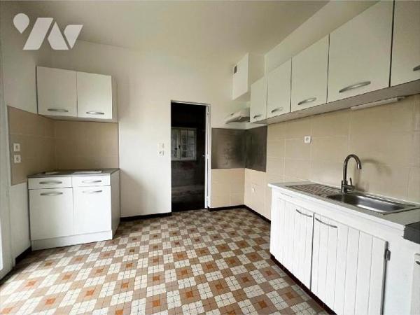 À vendre ? Maison rénovée à Villeneuve-de-Marsan
Découvrez cette charmante maison ancienne enti...