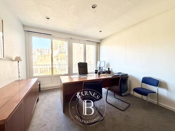 Lille, Commerce 6 Chambres -  117 m² à vendre