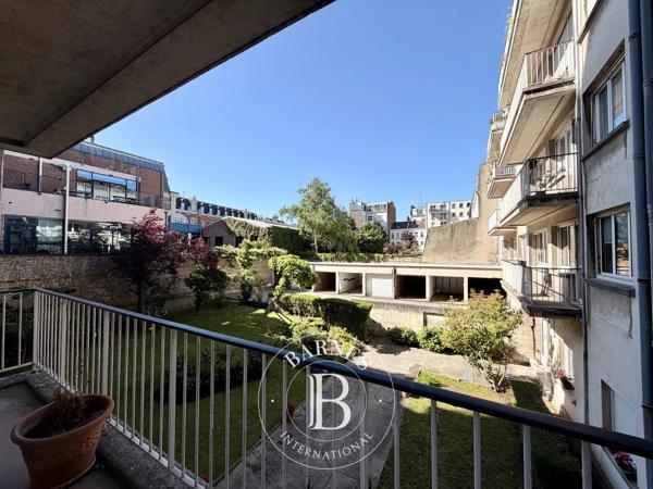 Lille, Commerce 6 Chambres -  117 m² à vendre