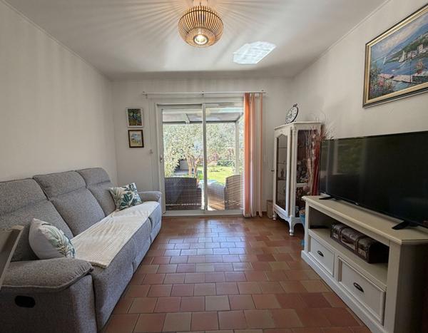 Maison Les Mees+garage+3 chambres+ cabanon jardin