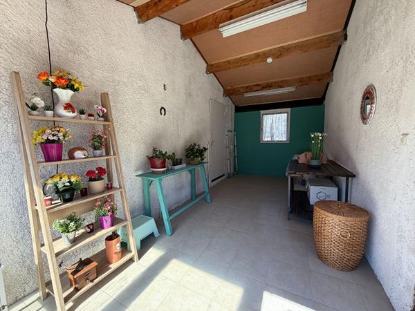 Maison Les Mees+garage+3 chambres+ cabanon jardin