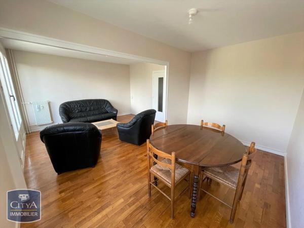 Appartement à louer 4 pièces 69.91m² Dijon (21000)