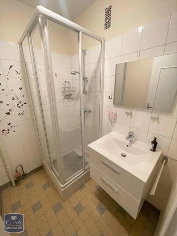 Appartement à louer 4 pièces 69.91m² Dijon (21000)
