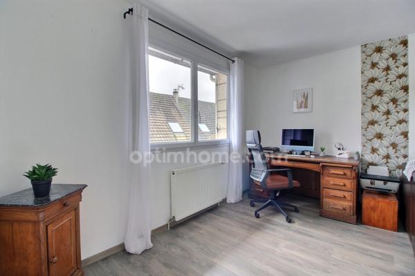 Maison familiale 135 m² – 4 chambres – Jardin – Garage - SENLIS