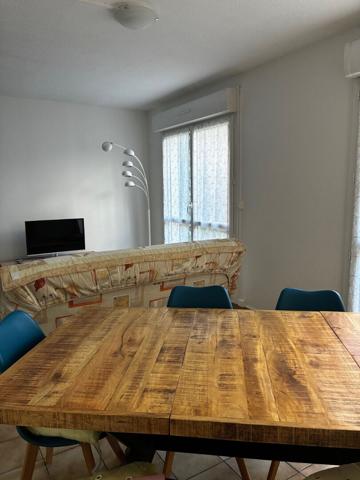 T3 MEUBLE AVEC GARAGE SECTEUR MEDOQUINE