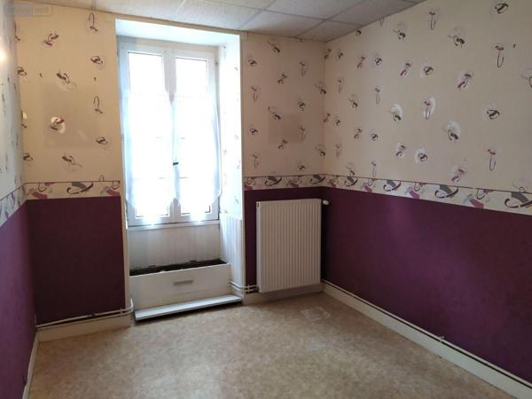 Maison de maître à vendre à Chantelle dans l'Allier (03140), ref : 13352/362