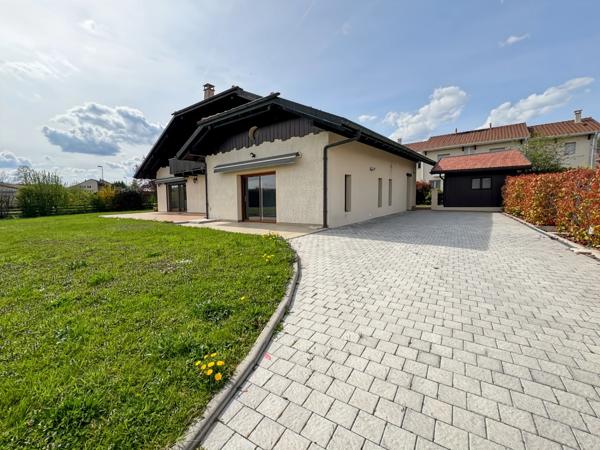 Maison moderne aux volumes généreux avec 6 chambres - PREVESSIN MOENS (01)