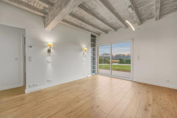 Maison moderne aux volumes généreux avec 6 chambres - PREVESSIN MOENS (01)