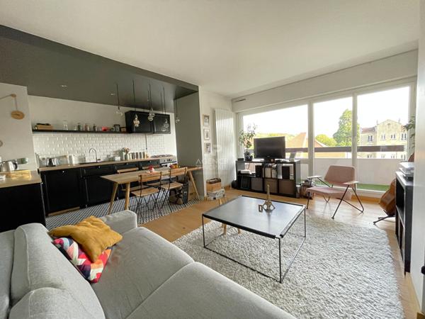 Appartement 2 pièces à vendre à Chaville €347 000 ** - Référence 617-C