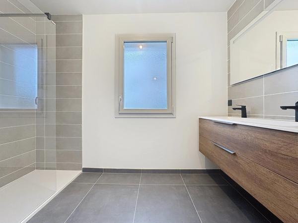 Appartement à vendre 5 pièces VETRAZ MONTHOUX (74)