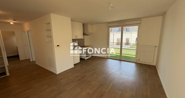 Location Appartement 3 pièces 63.7 m² - Corbeil-essonnes 91100