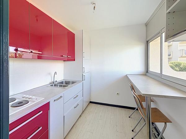 a vendre angers mongazon/st leonard Appartement T1 bis avec balcon, cave et parking ? Résidence sécurisée