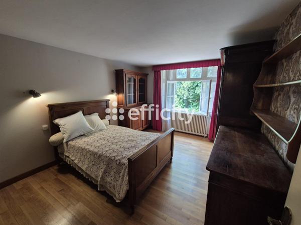 Maison 6 pièces - 231 m²