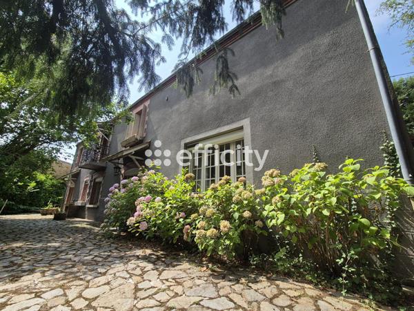 Maison 6 pièces - 231 m²