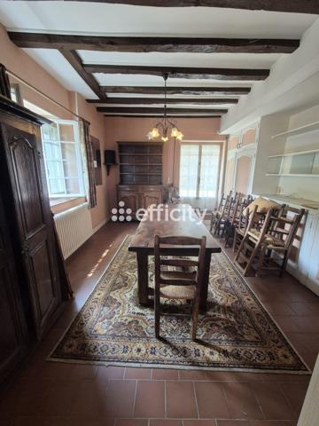 Maison 6 pièces - 231 m²