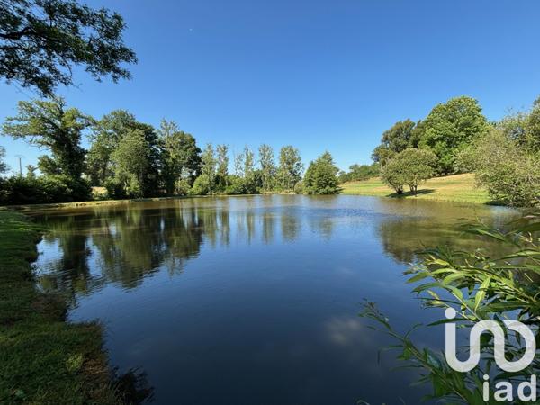 Terrain à vendre 14 490 m² Saint-Denis-de-Jouhet