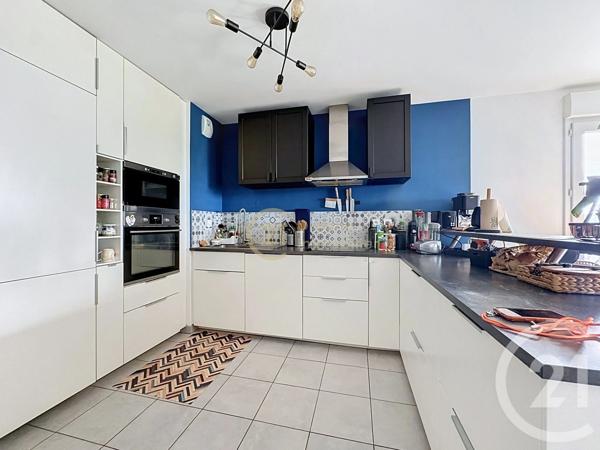 Appartement T3 à vendre  3 pièces - 64,81 m 2   RENNES  - 35