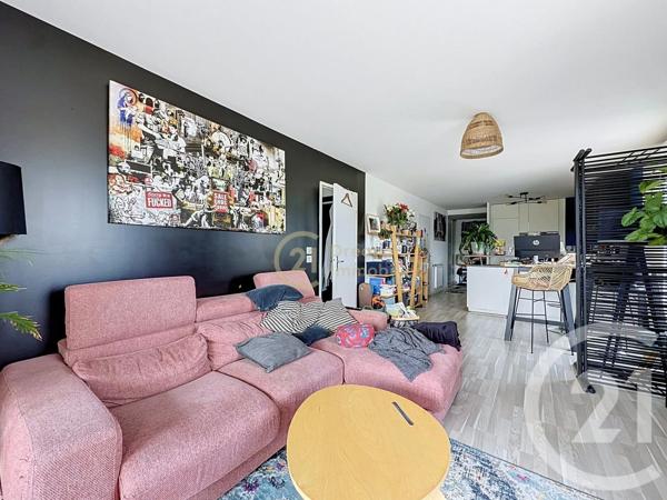Appartement T3 à vendre  3 pièces - 64,81 m 2   RENNES  - 35