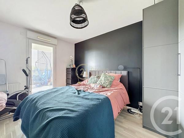Appartement T3 à vendre  3 pièces - 64,81 m 2   RENNES  - 35