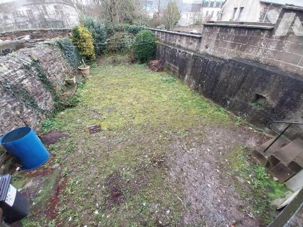 Maison à Vendre à Vitré (35500) en Ille-et-Vilaine (35)

PROCHE GARE/CENTRE-VILLE : Maison de...