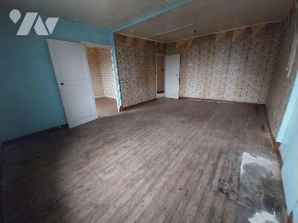 Maison à Vendre à Vitré (35500) en Ille-et-Vilaine (35)

PROCHE GARE/CENTRE-VILLE : Maison de...