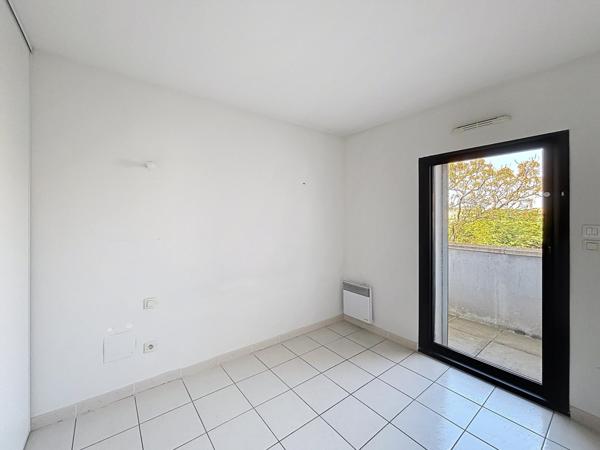Appartement lumineux avec double extérieur et garage – Résidence sécurisée à BézierS