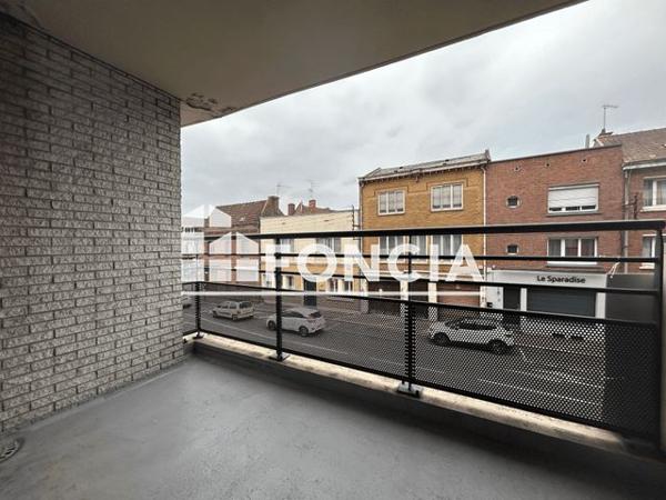 Location Appartement 3 pièces 72.9 m² - 7 AVENUE DE VARSOVIE PORTE 105 Lens 62300