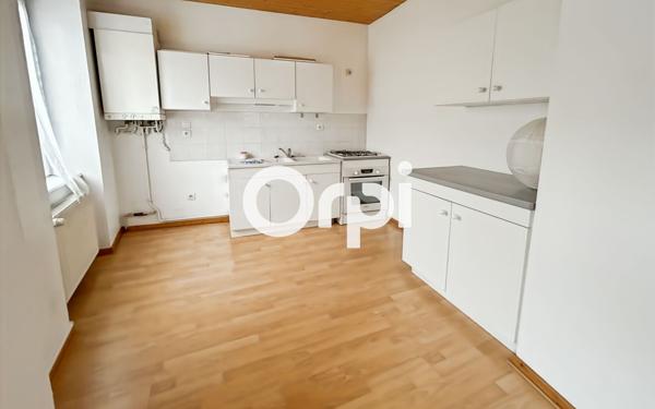 Appartement à louer    4 pièces •  Saint-Symphorien-sur-Coise