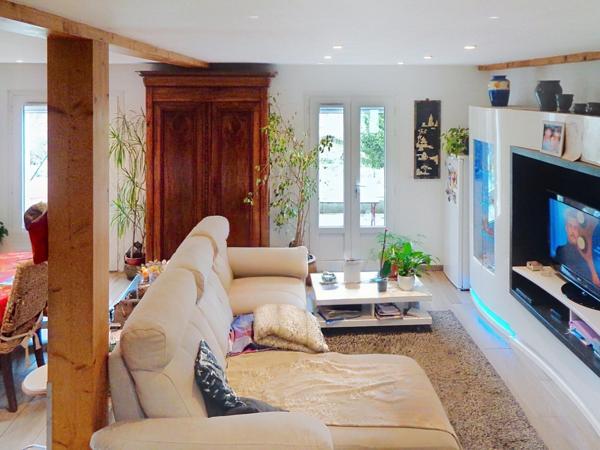 Maison rénovée proposée en vente à terme occupée