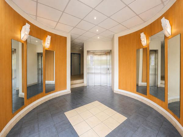 Appartement 2 pièces avec parking en sous-sol à Saint Jean De Braye