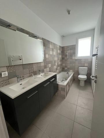 Maison Suce Sur Erdre 6 pièce(s) 140.68 m2