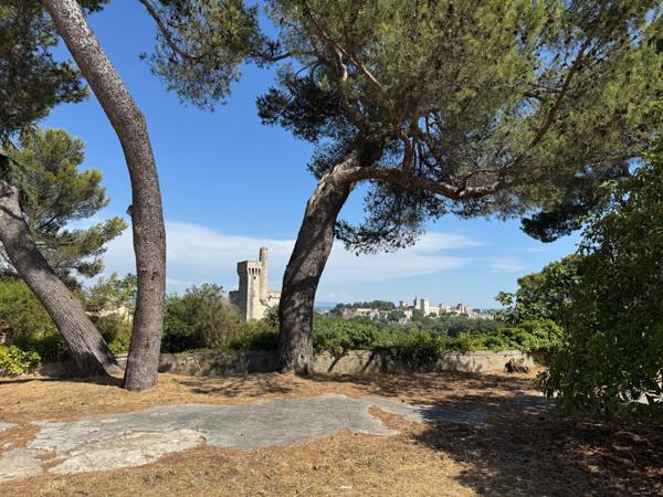 Villeneuve-lès-Avignon (30400) Projet de construction sur un site exceptionnel