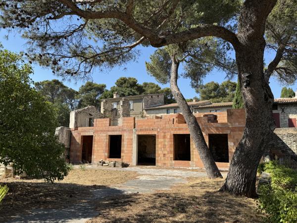 Villeneuve-lès-Avignon (30400) Projet de construction sur un site exceptionnel