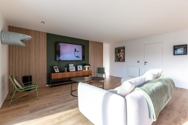VILLA CONTEMPORAINE DE PLAIN-PIED AVEC PISCINE À ANGRESSE