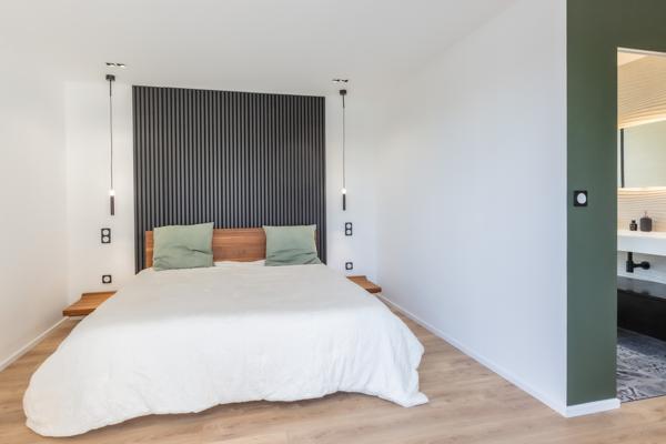 VILLA CONTEMPORAINE DE PLAIN-PIED AVEC PISCINE À ANGRESSE