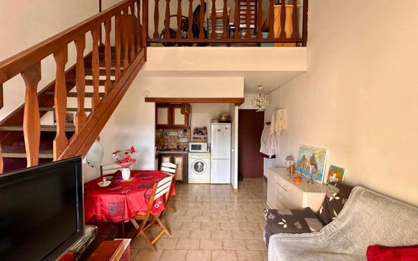 Appartement à vendre    3 pièces • 54 m2 Six-Fours-les-Plages