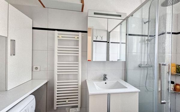 Appartement à louer    2 pièces •  Suresnes