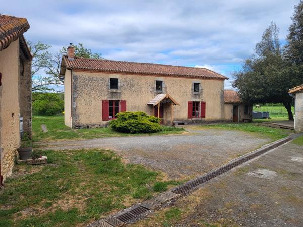 Propriete à vendre 10 pièces AUBIGNY (79) Terrain 27 715 m²