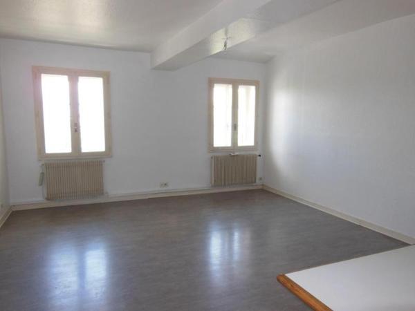 Appartement à louer 3 pièces 63.79m²