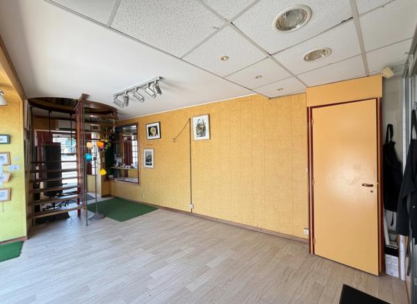 👉 Immeuble Art Déco – Commerce loué – Marmande