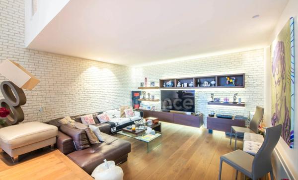 Maison à vendre 6 pièces COURBEVOIE (92)